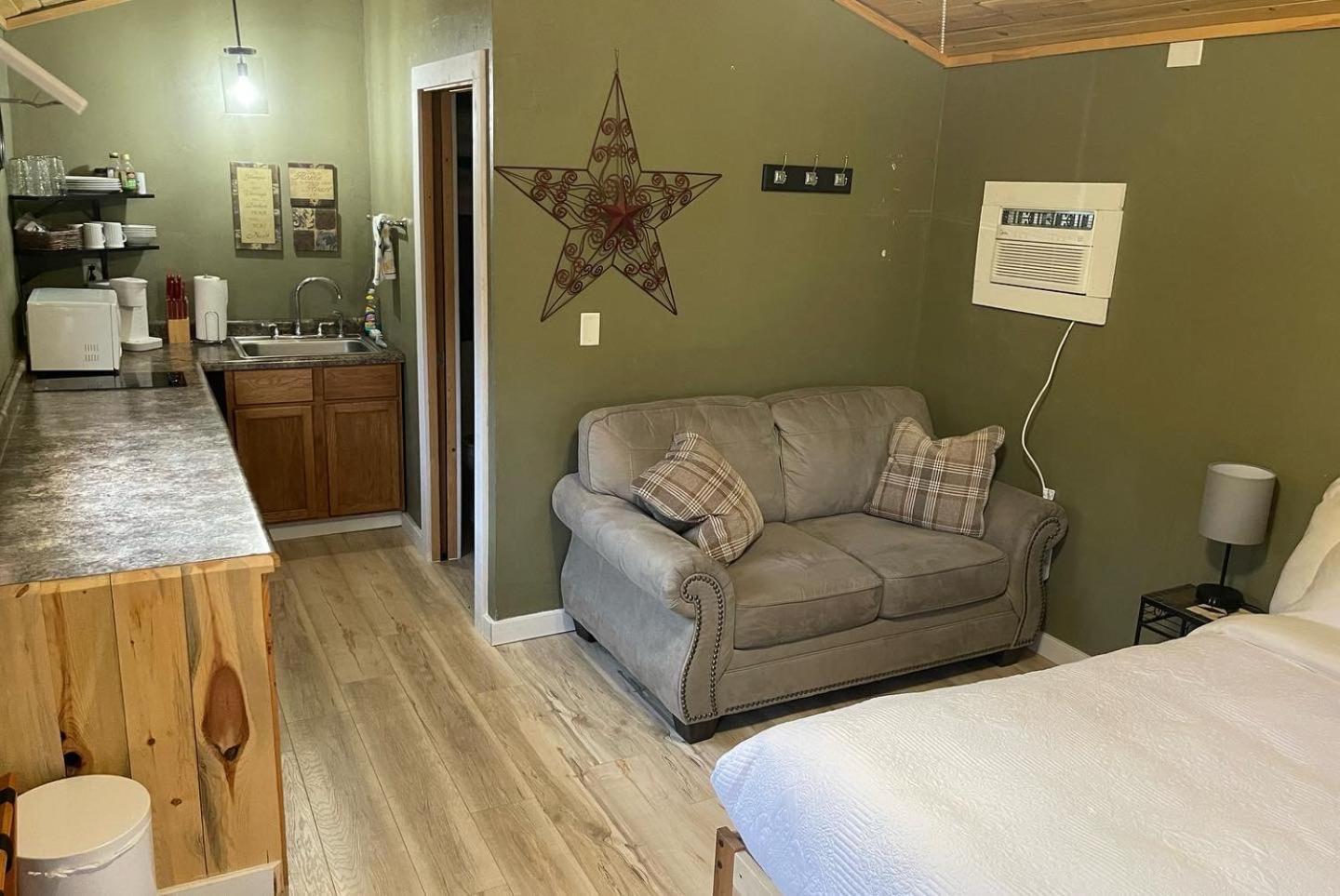 Eagle'S Landing Lodge كاستر المظهر الخارجي الصورة